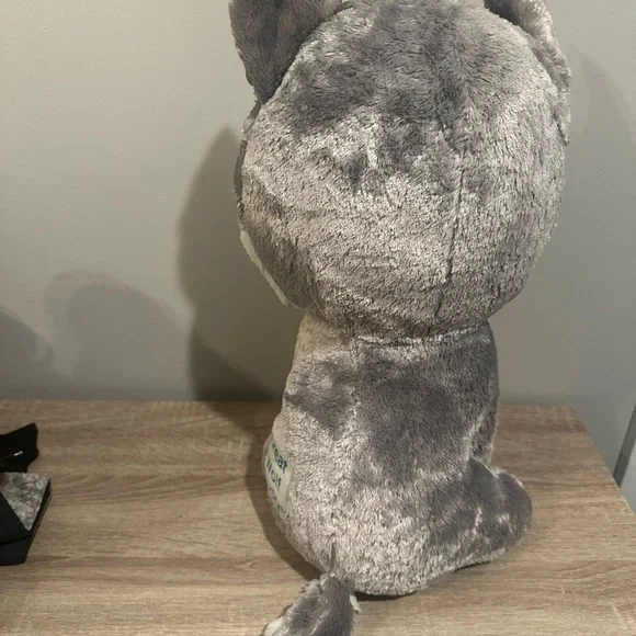Great Wolf Lodge Ty Plush Gray and White Wolf with Blue Eyes - Picture 3 of 5